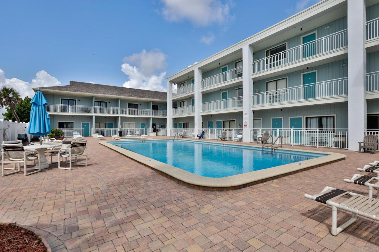 Hotel Coastal Waters Studio 111 - Pool Side Studio à New Smyrna Beach Extérieur photo