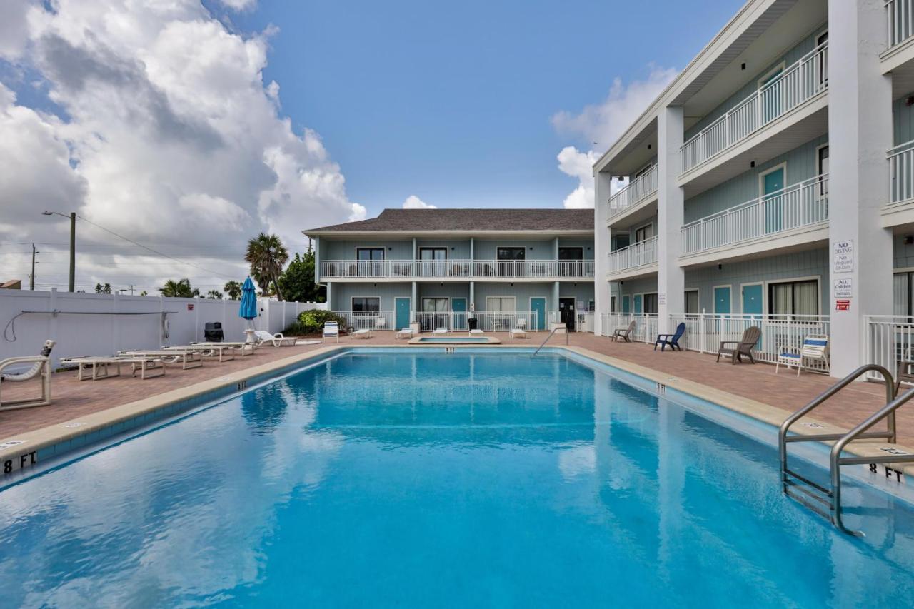 Hotel Coastal Waters Studio 111 - Pool Side Studio à New Smyrna Beach Extérieur photo